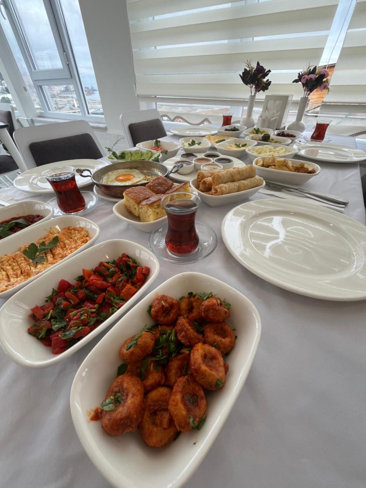 Simal Hotel Rize Esterno foto